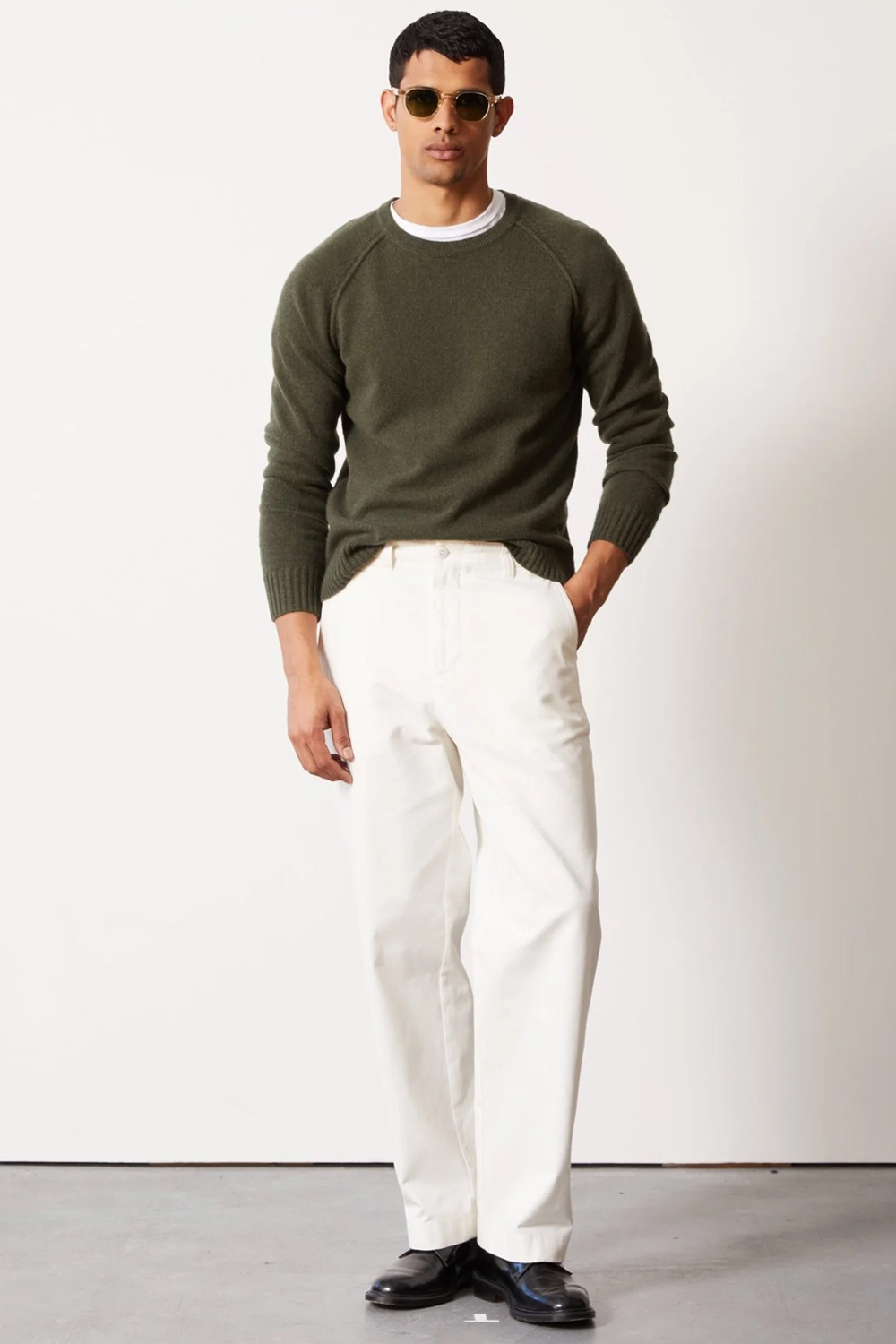 Men's olive green and white outfit combination