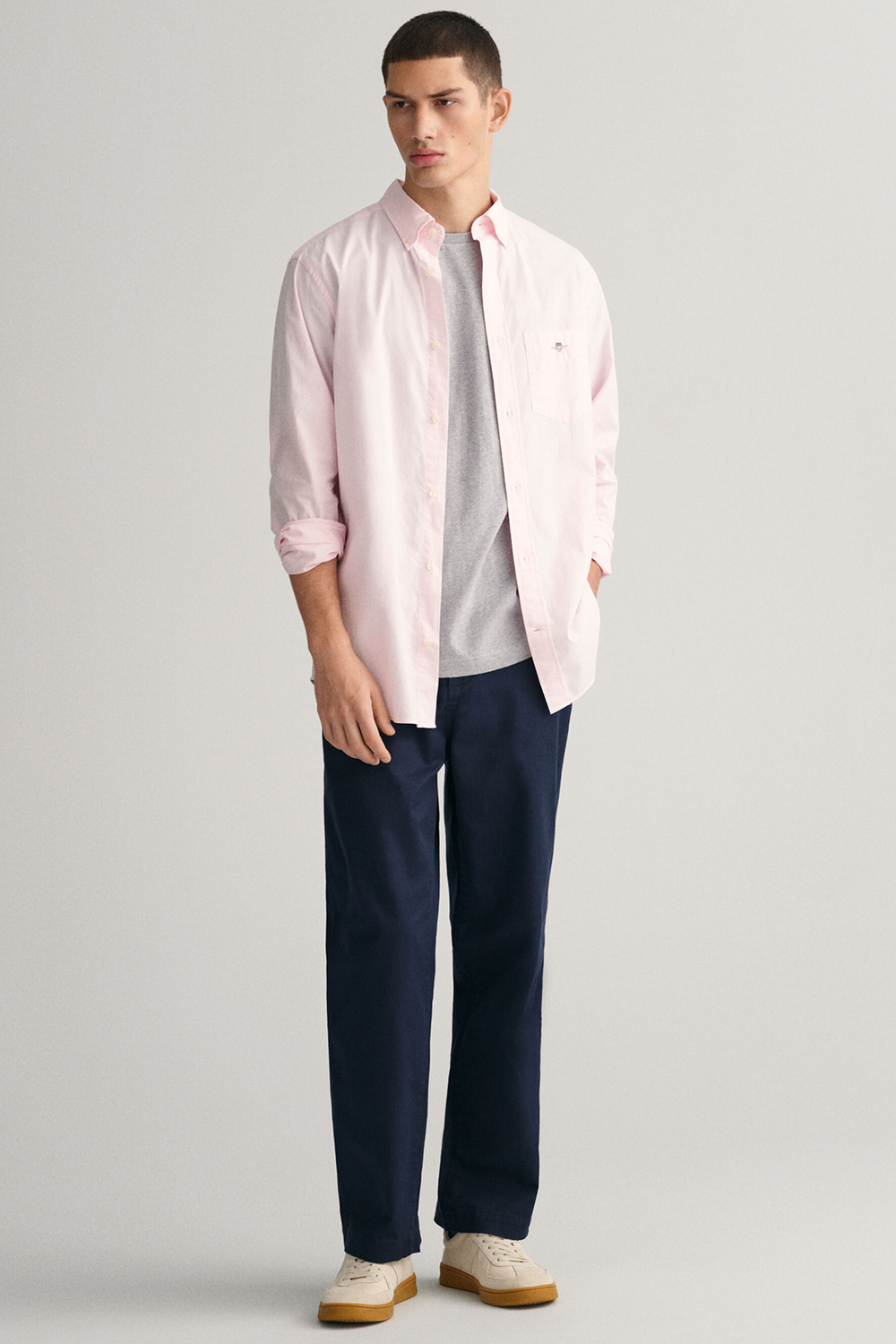 Men's blue and pink outfit combination